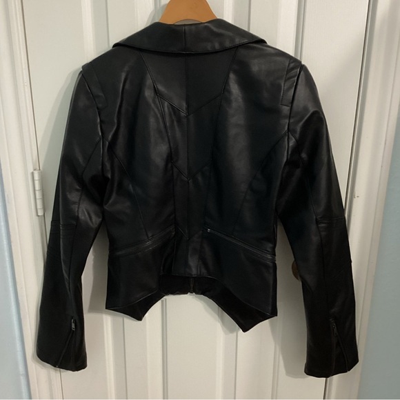 black GUESS cropped jacket - Picture 6 of 8